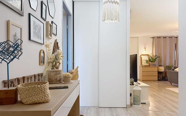 Appartement à vendre    4 pièces • 104 m2 Codognan