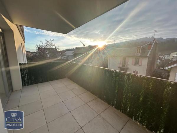 Appartement à louer 2 pièces 41.15m² Aix-les-Bains (73100)