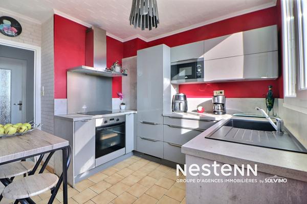 Appartement 4 pièces à Saint-Priest, 71m2, dernier étage, balcon et cave