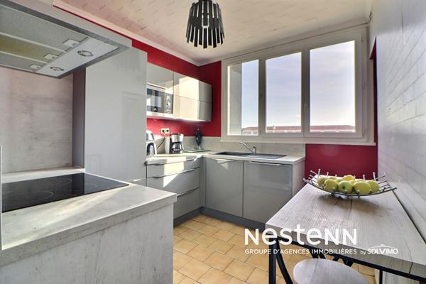 Appartement 4 pièces à Saint-Priest, 71m2, dernier étage, balcon et cave