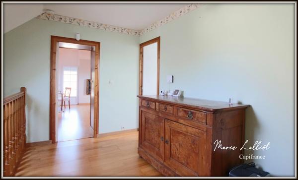 Maison à vendre 8 pièces, 204m², Puiseautin, 5 chambres, Piscine, Garage, Climatisation, Panneaux Solaires, Cave