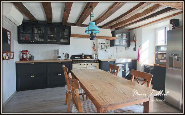 Maison à vendre 8 pièces, 204m², Puiseautin, 5 chambres, Piscine, Garage, Climatisation, Panneaux Solaires, Cave