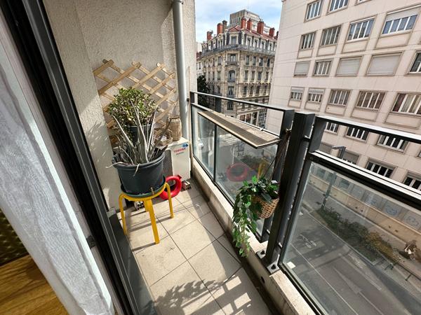 Location nue - Villeurbanne / République - T3 de 58 m² avec garage PMR