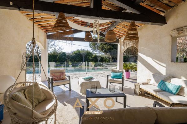 EGUILLES - BASTIDE XIX EME- 250M² - PARC 7 500M² - PISCINE - VUE SAINTE VICTOIRE ET VILLAGE D'EGUILLES -  1 290 000€