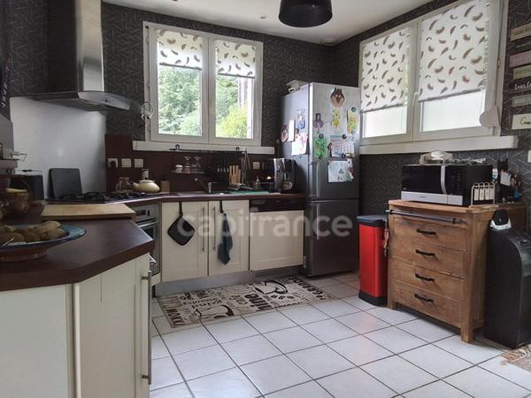 Maison rénovée 3 chambres – Vue dégagée – Sous sol - Sans vis à vis – 10 minutes de Carhaix - 50 minutes des plages