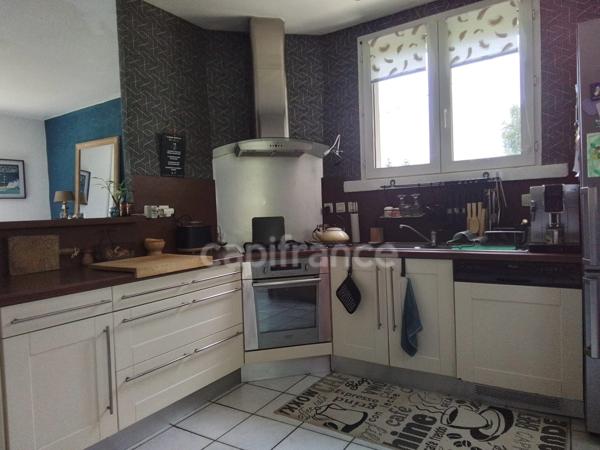 Maison rénovée 3 chambres – Vue dégagée – Sous sol - Sans vis à vis – 10 minutes de Carhaix - 50 minutes des plages