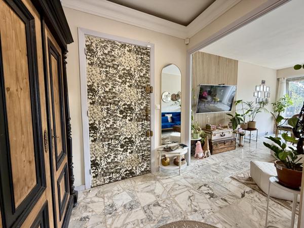 Cagnes-sur-Mer – Breguières : 3 pièces traversant de 72 m² avec balcons, cave et ascenseur