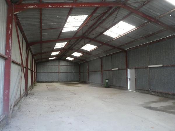 CHECY Bâtiment idéal stockage 258 m²
