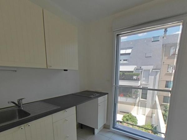 Location Appartement avec balcon 2 pièces hypercentre TOURS