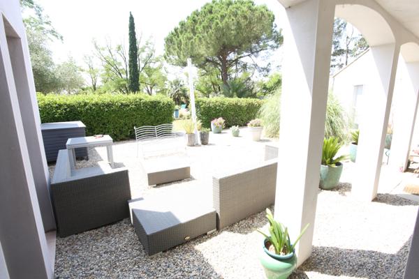 Le Grau-du-Roi (30240) PARC 1,1 HA, SUPERBE MAS CONTEMPORAIN DE PLEIN PIED, DE 252 M2 , PISCINE 12/6, ET DEPEND