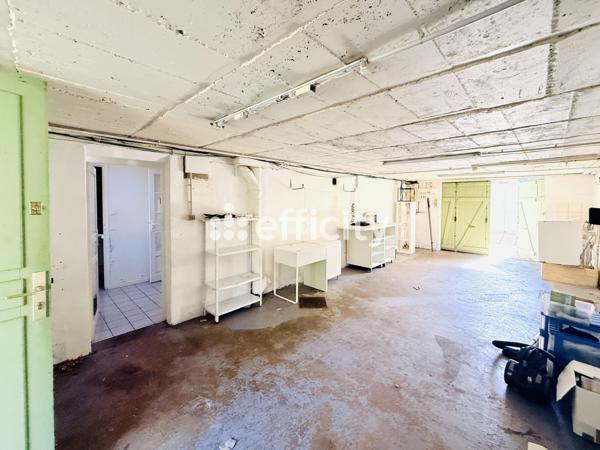 Maison
         7 pièces
        - 150 m² Exclusivité 600 000 € *