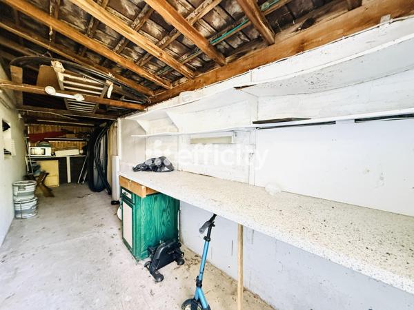 Maison
         7 pièces
        - 150 m² Exclusivité 600 000 € *
