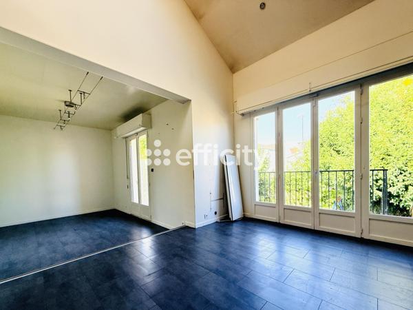 Maison
         7 pièces
        - 150 m² Exclusivité 600 000 € *