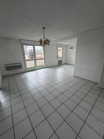 Appartement Monistrol-sur-Loire avec balcon et garage