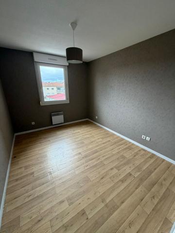 Appartement Monistrol-sur-Loire avec balcon et garage