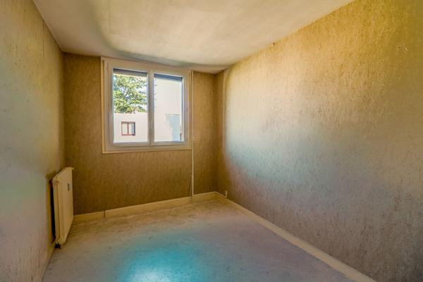 Appartement Nevers 2 chambres, possible 3 chambres, parking, environnement calme, 2h30 de Paris