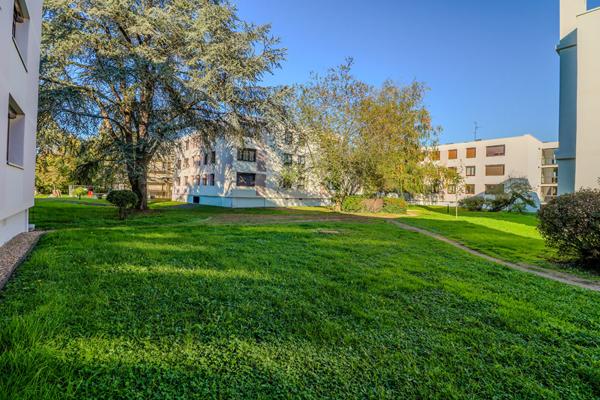 Appartement Nevers 2 chambres, possible 3 chambres, parking, environnement calme, 2h30 de Paris