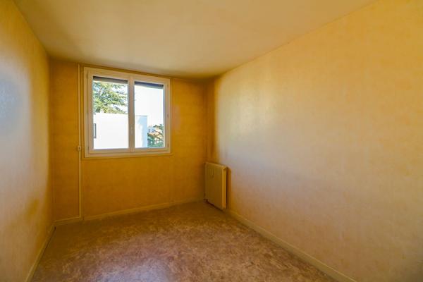 Appartement Nevers 2 chambres, possible 3 chambres, parking, environnement calme, 2h30 de Paris