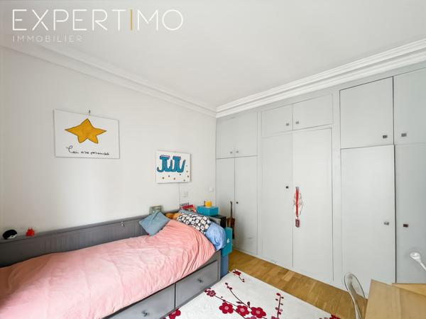 Issy-les-Moulineaux (92130) COUP DE CŒUR – Appartement familial 5 pièces de 107 m², rénové, lumineux et au calme absolu
