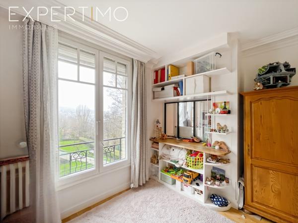 Issy-les-Moulineaux (92130) COUP DE CŒUR – Appartement familial 5 pièces de 107 m², rénové, lumineux et au calme absolu