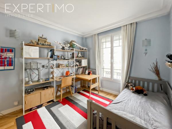 Issy-les-Moulineaux (92130) COUP DE CŒUR – Appartement familial 5 pièces de 107 m², rénové, lumineux et au calme absolu