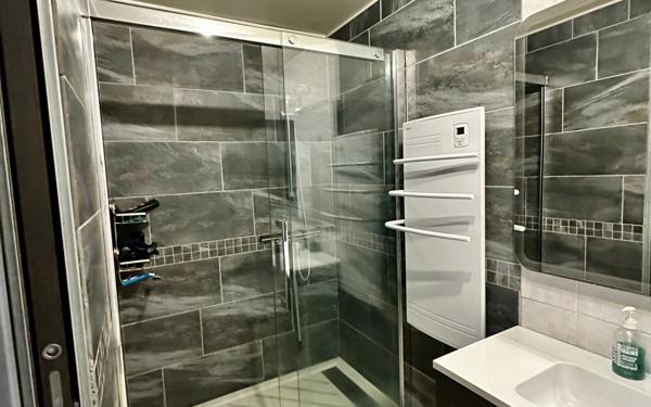 Appartement à vendre    4 pièces • 76,36 m2 La Verpillière