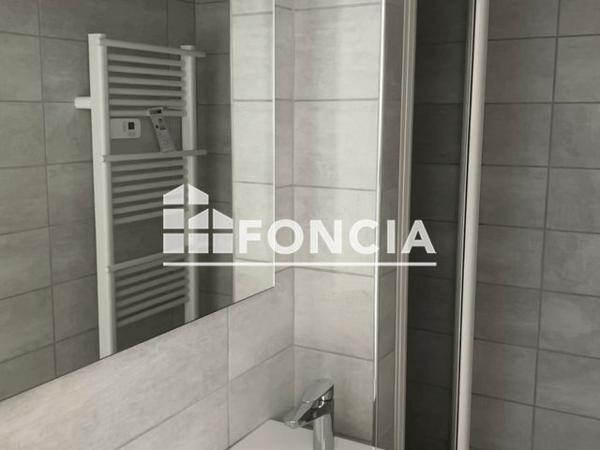 Location Appartement 3 pièces 53 m² - RUE ST JEAN & RUE A.D'EICHTAL Tarbes 65000