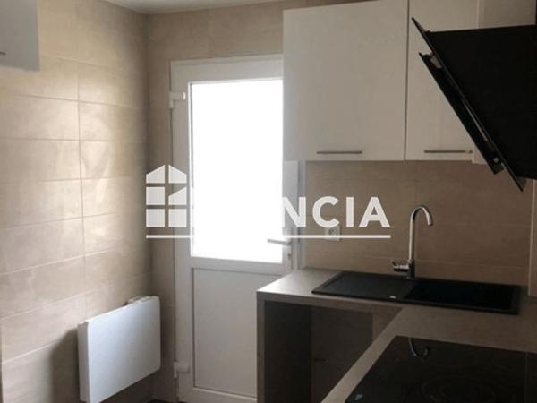 Location Appartement 3 pièces 53 m² - RUE ST JEAN & RUE A.D'EICHTAL Tarbes 65000