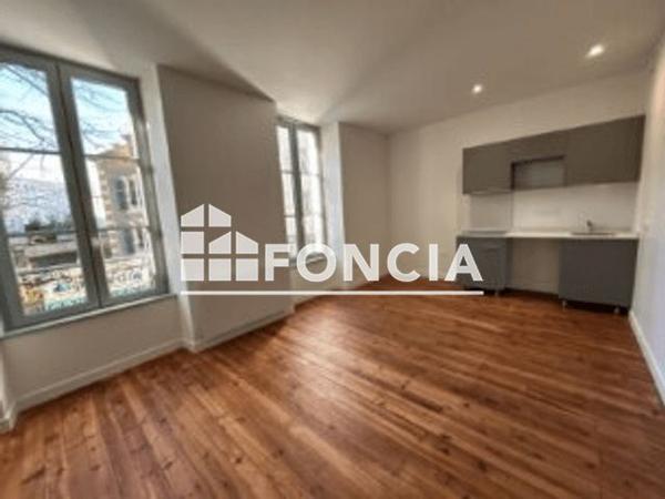 Location Appartement 2 pièces 38.7 m² - 52 RUE MONTPENSIER Pau 64000