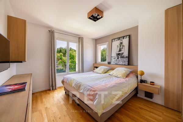 Maison de famille avec piscine aux portes du village