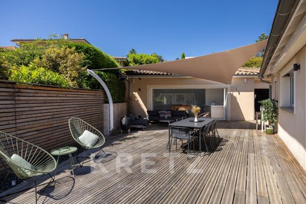 Maison de famille avec piscine aux portes du village