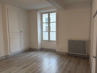 Divers à louer à Châteaudun dans l'Eure-et-Loir (28200), ref : JR/952 Divers à louer à Châteaudun dans l'Eure-et-Loir (28200), ref : JR/952 Divers à louer à Châteaudun dans l'Eure-et-Loir (28200), ref : JR/952