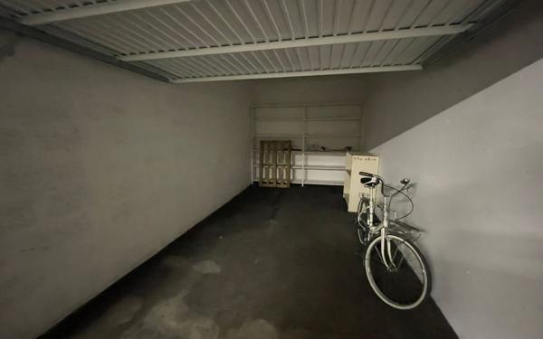 Stationnement à vendre    15 m2 Arzon