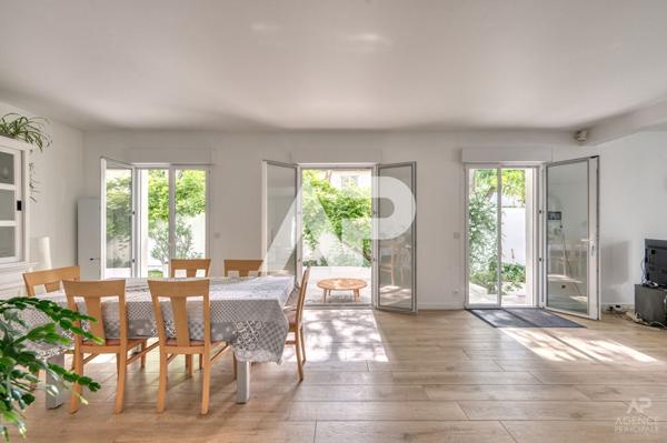 Maison Rueil Malmaison 8 pièce(s) 337 m2 €1 400 000 ** - Référence 19475