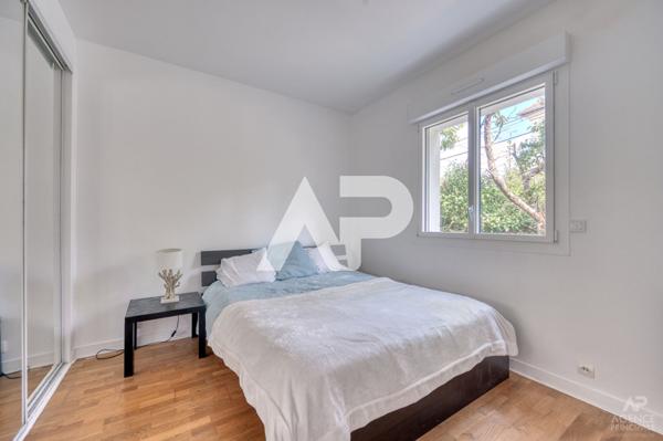 Maison Rueil Malmaison 8 pièce(s) 337 m2 €1 400 000 ** - Référence 19475