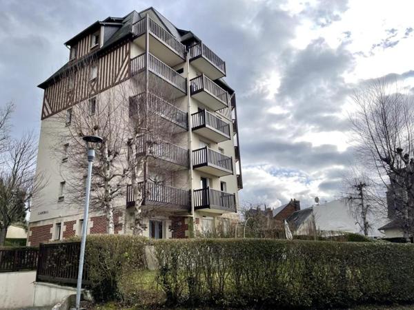 Dans Résidence sécurisée avec ascenseur et place de parking sécurisée en sous-sol 