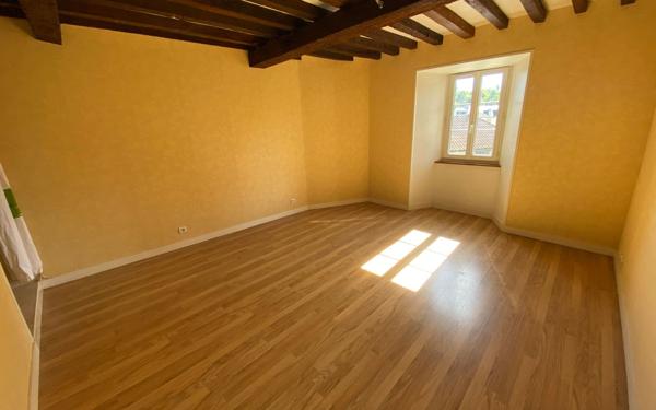 Maison à vendre    5 pièces •  Nieul