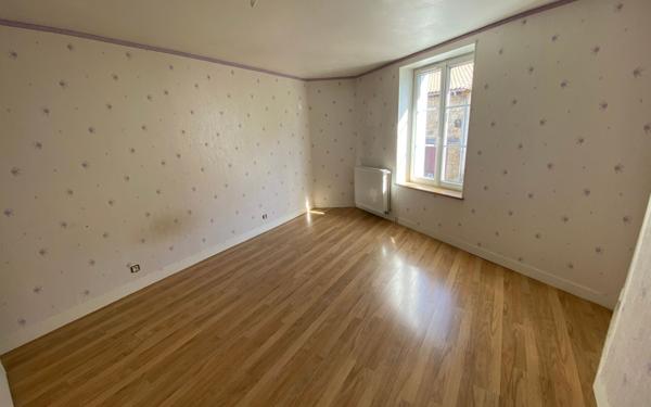 Maison à vendre    5 pièces •  Nieul