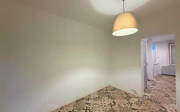 Maison à vendre    2 pièces •  Hayange