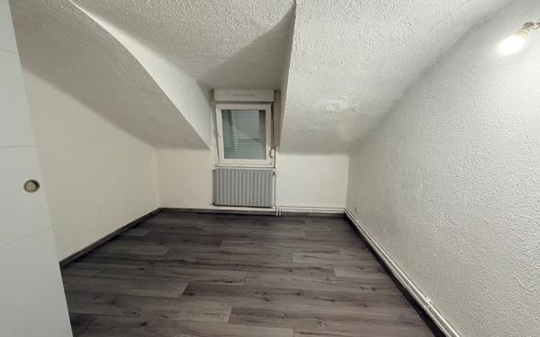 Maison à vendre    2 pièces •  Hayange