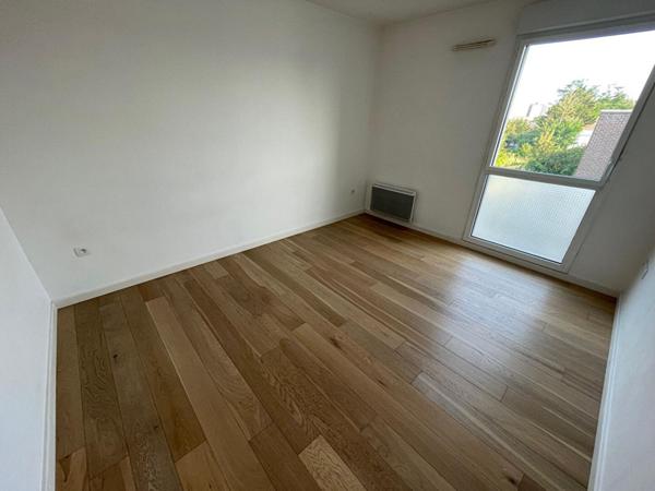 A LOUER : T2 à LILLE • Rue Frédéric Combemale - CHU EURASANTÉ • 805 € CC • Réf. 001-00209-001