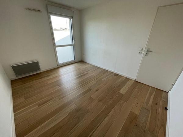 A LOUER : T2 à LILLE • Rue Frédéric Combemale - CHU EURASANTÉ • 805 € CC • Réf. 001-00209-001