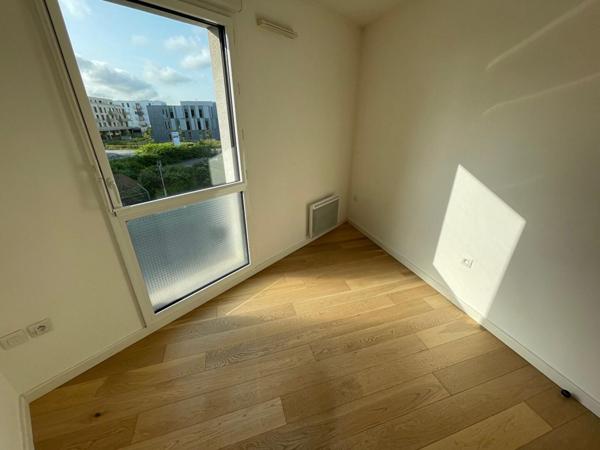 A LOUER : T2 à LILLE • Rue Frédéric Combemale - CHU EURASANTÉ • 805 € CC • Réf. 001-00209-001