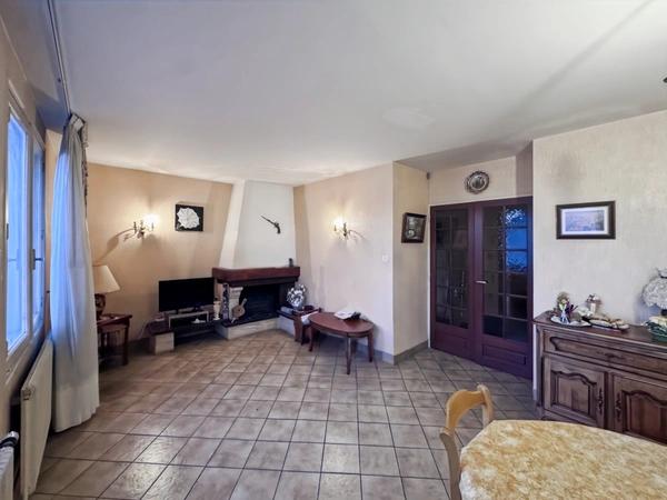 Maison à vendre 4 pièces GENLIS (21)