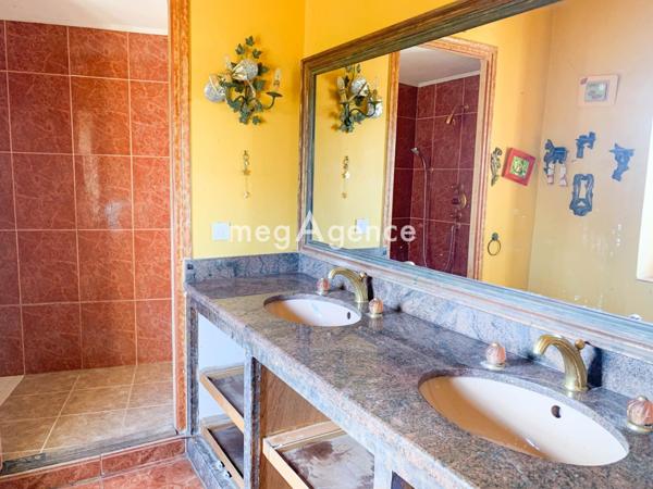 Maison à SAUVE, 30610 - 12 pièces 1000m²