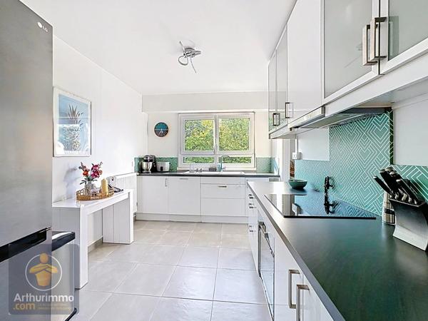 Vente                                                      Appartement
                        
                     3 pièces                      73 m2                     à Yerres