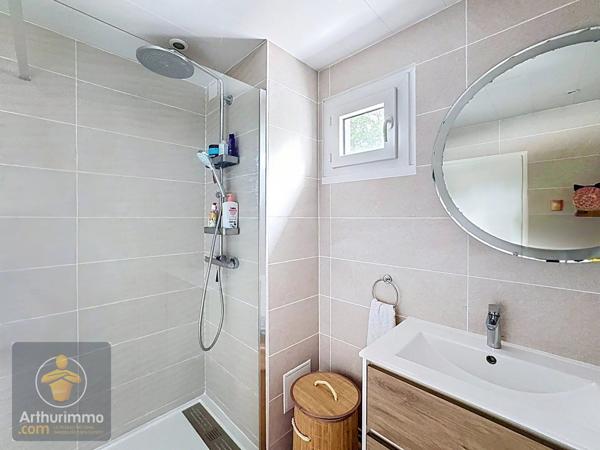Vente                                                      Appartement
                        
                     3 pièces                      73 m2                     à Yerres