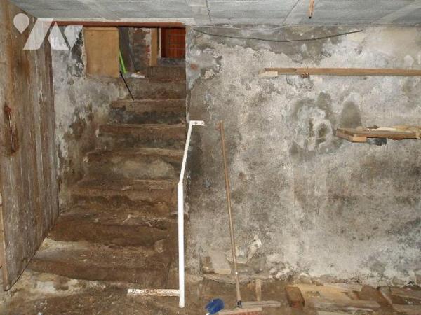 BORD-SAINT-GEORGES (23) CREUSE, A vendre plein c?ur du village une maison en pierres, élevée pa...