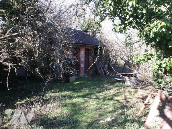 BORD-SAINT-GEORGES (23) CREUSE, A vendre plein c?ur du village une maison en pierres, élevée pa...