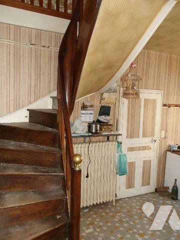 BORD-SAINT-GEORGES (23) CREUSE, A vendre plein c?ur du village une maison en pierres, élevée pa...